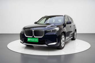 宝马iX1 2023款 eDrive25L X设计套装