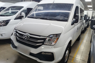 上汽大通MAXUS 新途V80 2025款 超值版傲运通 2.0T 手动短轴中顶127Ps 5/6座