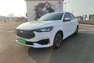 福特 福睿斯 2021款 1.5L 自动钻石版