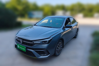 荣威i5 2021款 改款 1.5L CVT钻石版