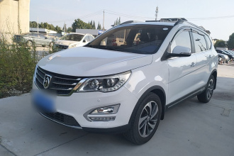 宝骏560 2016款 1.8L 手动豪华型