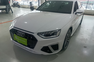 奥迪A4L 2022款 40 TFSI 时尚动感型