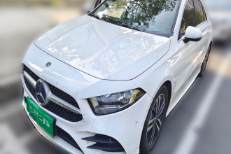奔驰A级 2019款 A 180 L 运动轿车