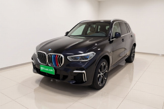 宝马X5 2022款 改款 xDrive 40Li 尊享型M运动套装