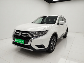 三菱 欧蓝德 2018款 2.4L 四驱精英版 5座