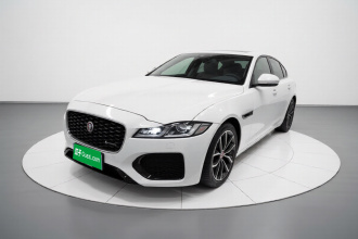 捷豹XFL 2021款 XFL 2.0T P250 两驱精英运动版