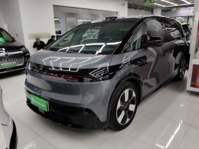 极氪MIX 2025款 智驾版