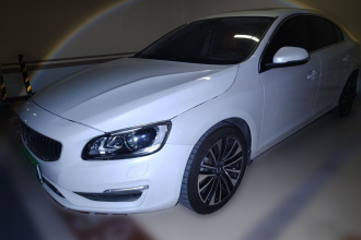沃尔沃S60 2018款 S60L T4 智远进取版