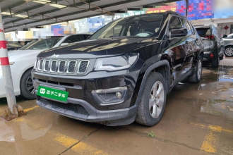 Jeep 指南者 2017款 200T 自动家享版