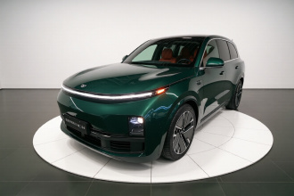 理想汽车 理想L8 2025款 Ultra 智能焕新版