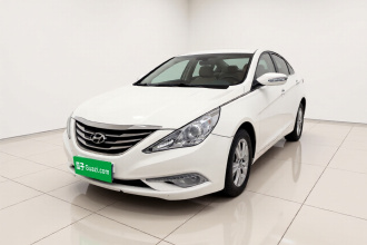 现代 索纳塔 2011款 2.0L 自动领先版