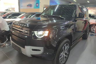 路虎卫士 2024款 110 3.0T P400 XS