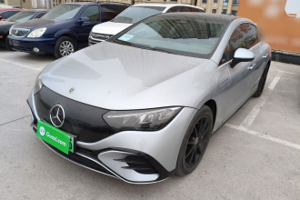 奔驰EQE 2022款 350 先锋版