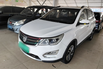 宝骏560 2015款 1.8L 手动豪华型