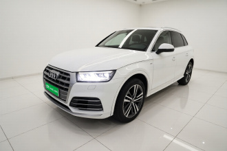 奥迪Q5L 2020款 40 TFSI 荣享时尚型