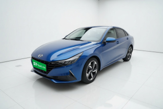 现代 伊兰特 2022款 1.5L CVT LUX尊贵版