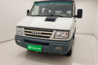 依维柯得意 2014款 2.5T-A35 NJ6484ACM47Z4