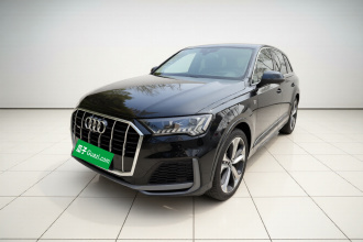 奥迪Q7 2020款 55 TFSI quattro S line尊贵型
