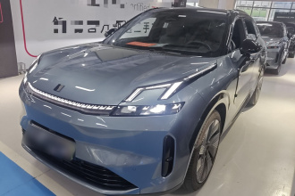 领克08 EM-P 2025款 220km 四驱性能Halo