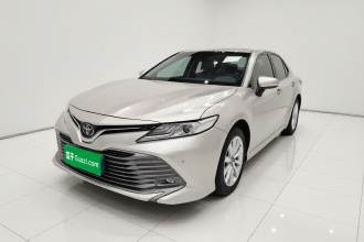 丰田 凯美瑞 2019款 改款 2.0G 豪华版