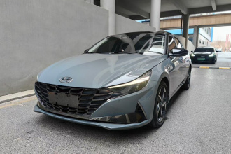 现代 伊兰特 2022款 1.5L CVT LUX尊贵版