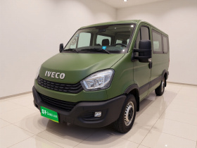 依维柯欧胜 2021款 2.0T 手动超瑞短轴低顶侧拉门F1A