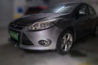 福特 福克斯 2012款 三厢 1.6L 自动风尚型