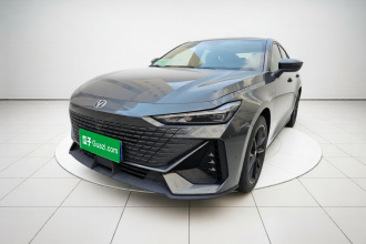 长安UNI-V 2023款 1.5T 尊贵型