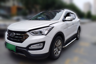 现代 胜达 2013款 改款 2.0T 自动四驱顶级型