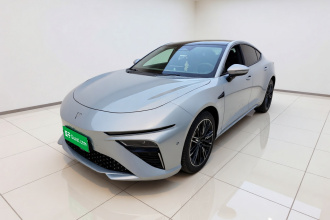 哪吒汽车 哪吒S 2022款 增程版 1160km 后驱小版
