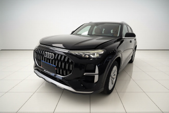 奥迪Q6 2024款 45 TFSI quattro 齐云型 羽林套装 6座