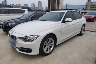 宝马3系 2015款 320i 超悦版运动设计套装