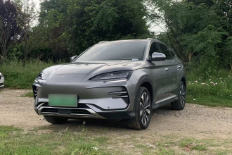 比亚迪 宋PLUS新能源 2025款 EV 520km 尊贵型