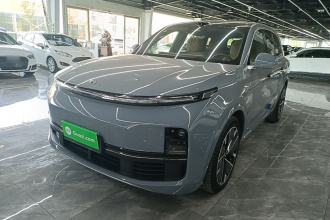 理想汽车 理想L8 2025款 Ultra 智能焕新版