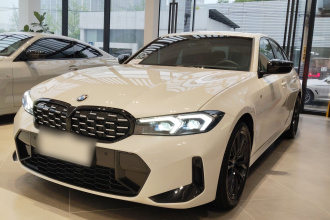 宝马3系 2023款 325i M运动曜夜套装