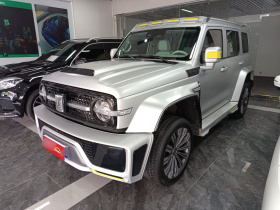 超境汽车 共创坦克300 2021款 2.0T 赛博坦克