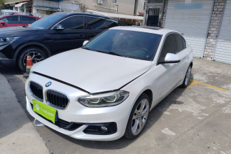 宝马1系 2017款 120i 设计套装型