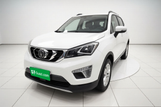 长安CS15 2017款 1.5L 手动豪华天窗版