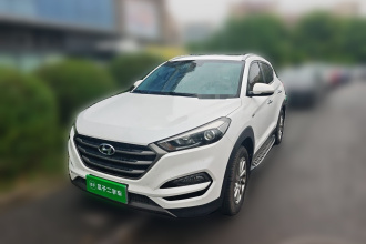 现代 途胜 2015款 1.6T 双离合两驱智能型