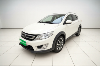 东风风神AX3 2016款 1.5L 自动尊酷型