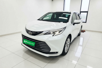 丰田 赛那SIENNA 2024款 2.5L混动 尊贵版