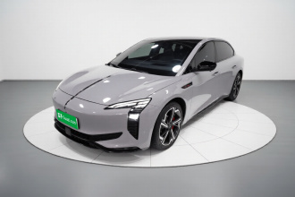 红旗EH7 2024款 760 Pro+ 四驱版