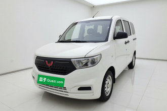 五菱汽车 五菱宏光V 2022款 1.5L劲取版电动助力LAR