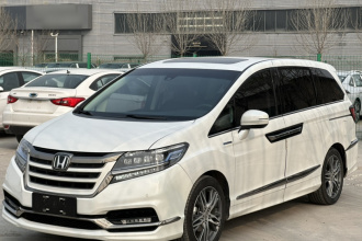 本田 艾力绅 2019款 2.0L 混动至尊版