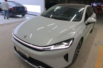 宝骏享境 2025款 插混 140km豪华版