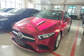 奔驰A级 2019款 改款 A 200 L 运动轿车