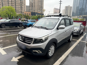 新龙马汽车 启腾V60 2017款 1.5L 豪华型