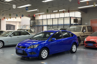 福特 福克斯 2013款 两厢经典 1.8L 手动基本型