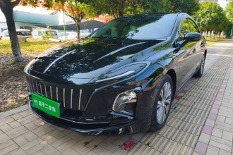 红旗E-QM5 2022款 431km 充电乐享版