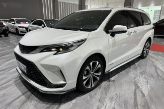 丰田 格瑞维亚 2023款 2.5L混动 尊爵VIP版